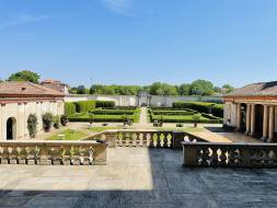 Giardino_collegio_Borromeo_pavia_original