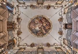 Palazzo_Mezzabarba_sala_consigliare_soffitto_original