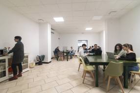 a690575a-f432-423a-8b94-ac5dc080d76f_original