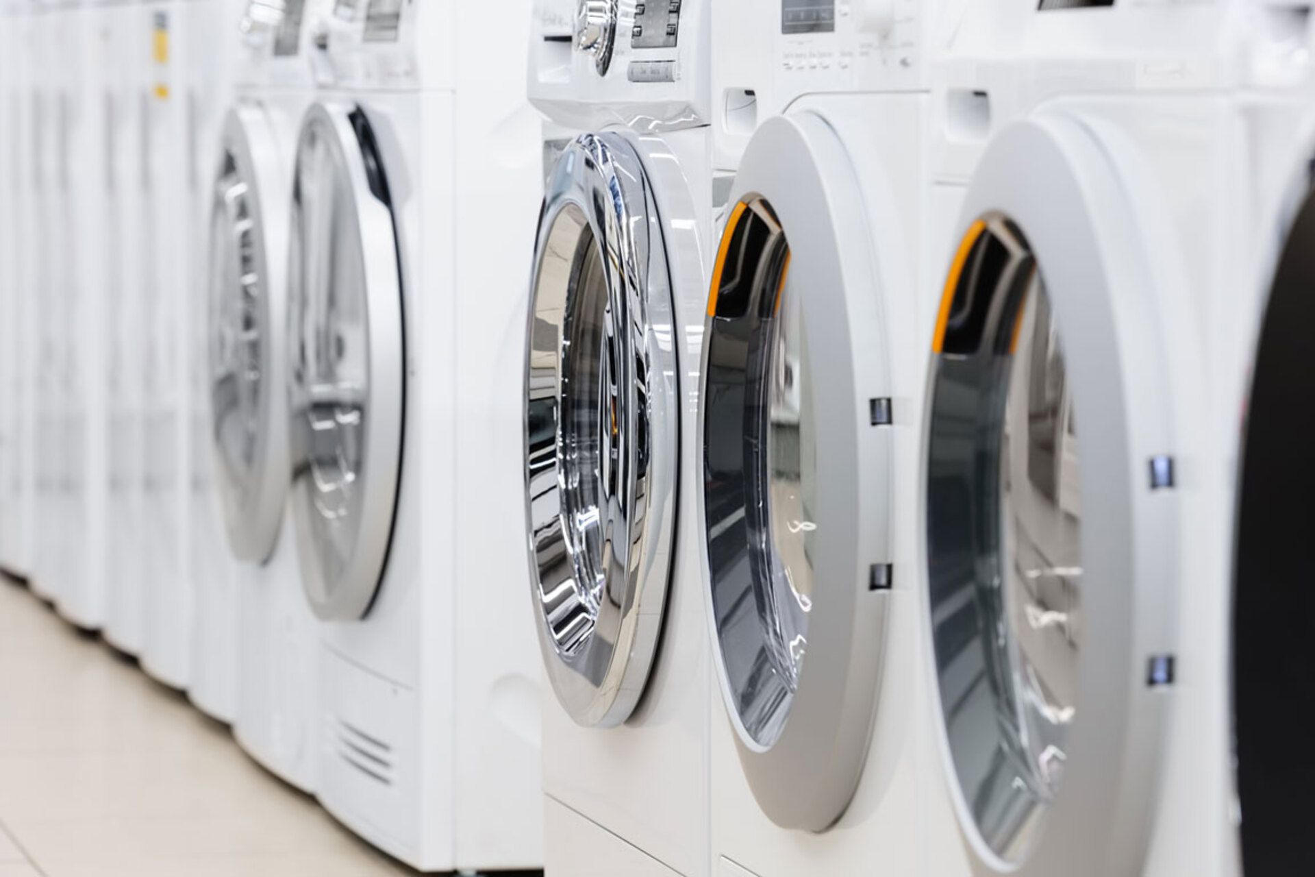 Special Video: Commercio, non solo crisi, a Pavia c'è anche chi apre nuovi negozi