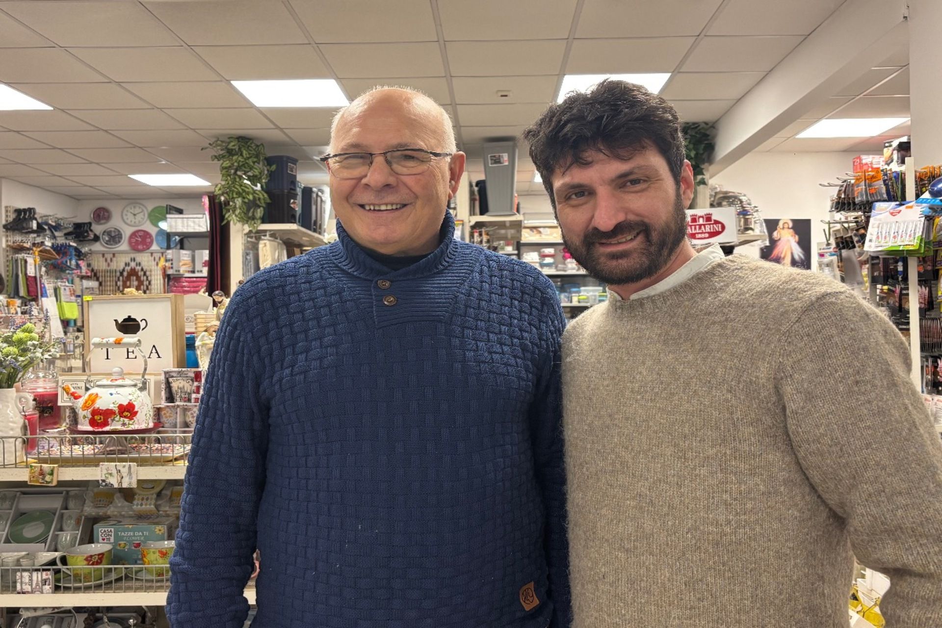 Special Video: I commercianti del mercato sotterraneo di Pavia: "Coccoliamo i clienti, non ci ferma neanche Amazon"