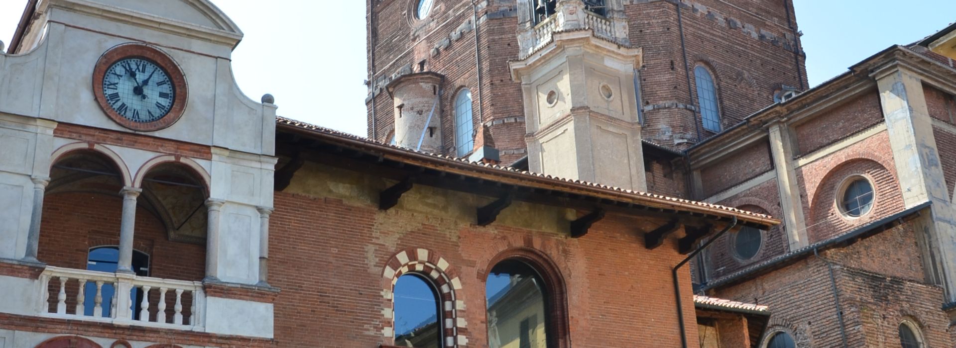 Il broletto - Spendiamo a Pavia