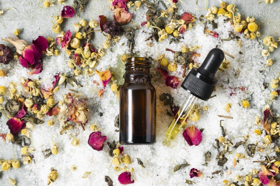 Come nascono i fiori di Bach?