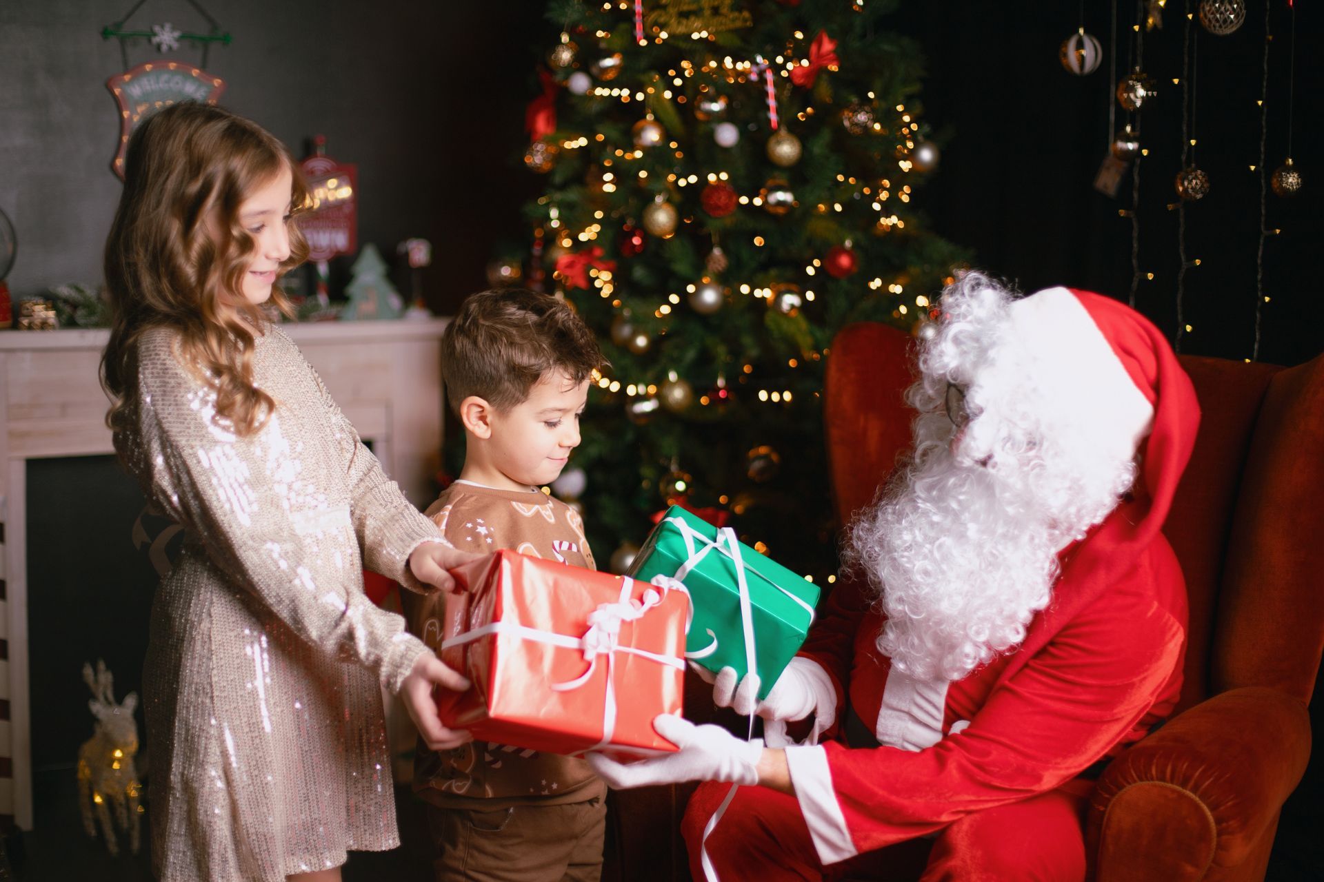 Magia del Natale a Casteggio: Babbo Natale ti aspetta da Creativity Photo Studio