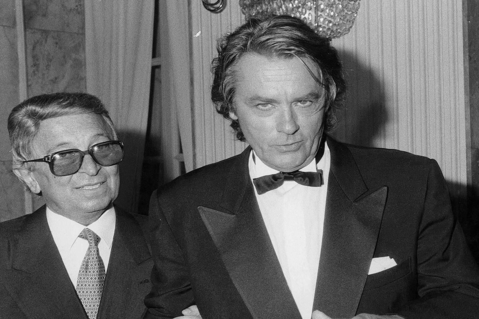 Alain Delon, l’addio a un’icona: il profondo legame con Pavia e la moda italiana