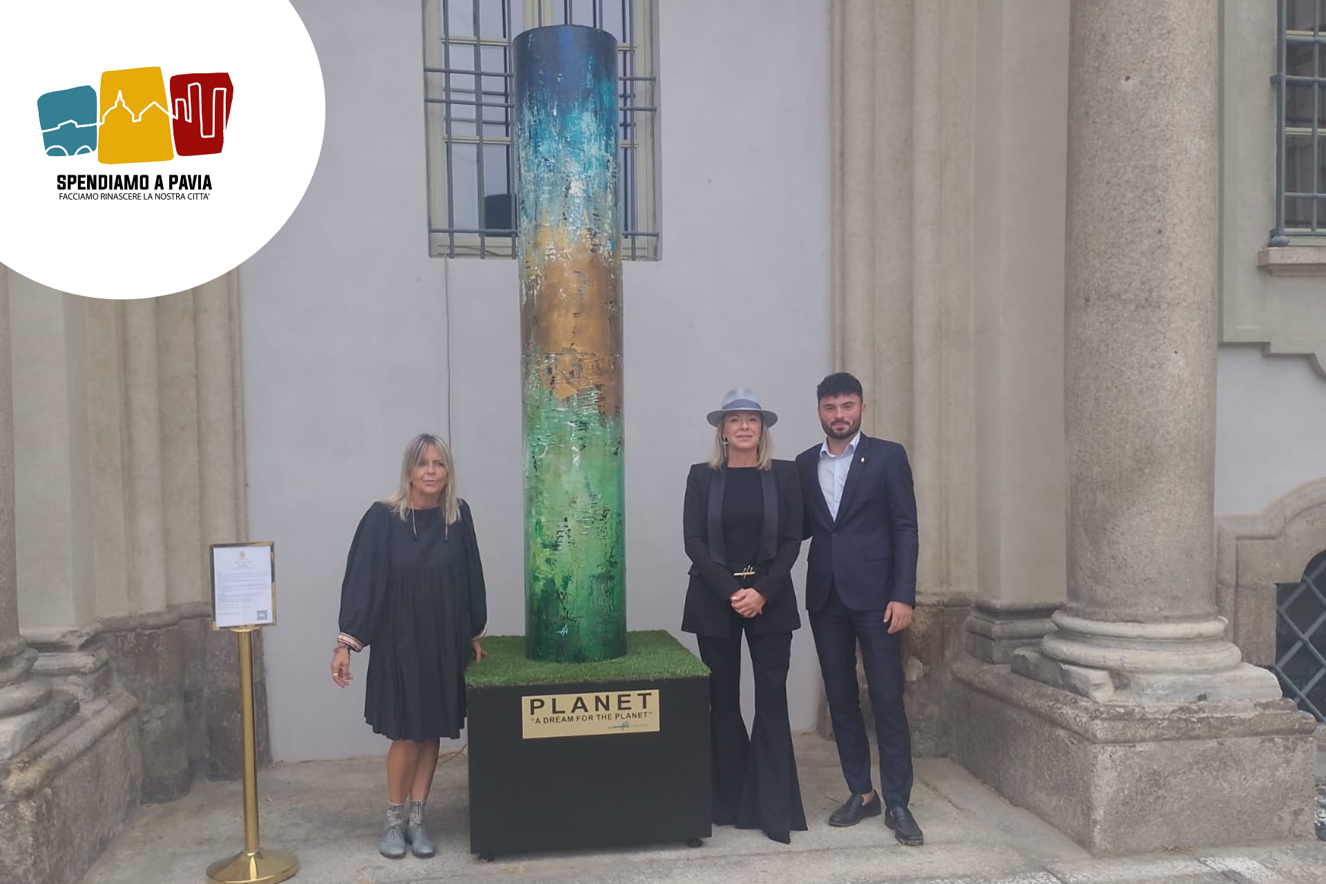 Planet, la scultura di Laura Altobelli illumina il Comune