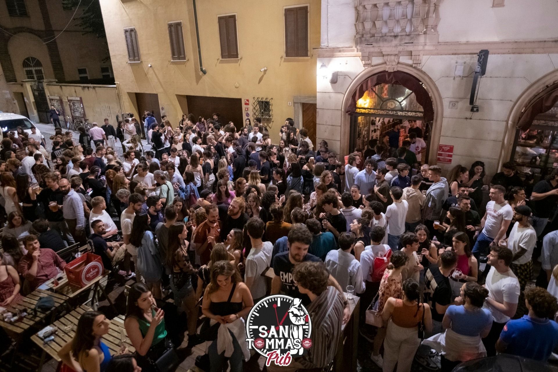 Il San Tommaso di Pavia sospende gli eventi musicali: "Siamo stanchi di essere associati alla malamovida"