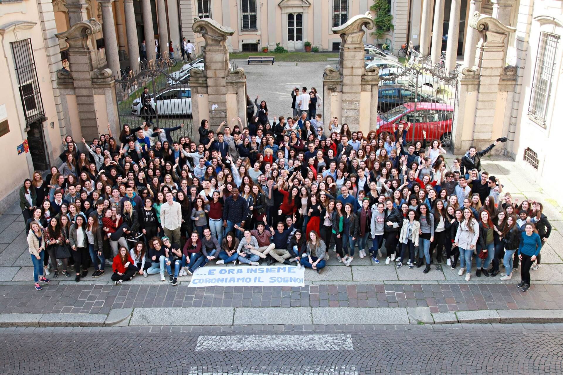 Opposizione dei docenti alla nuova palestra: "Salvaguardiamo Palazzo Olevano"