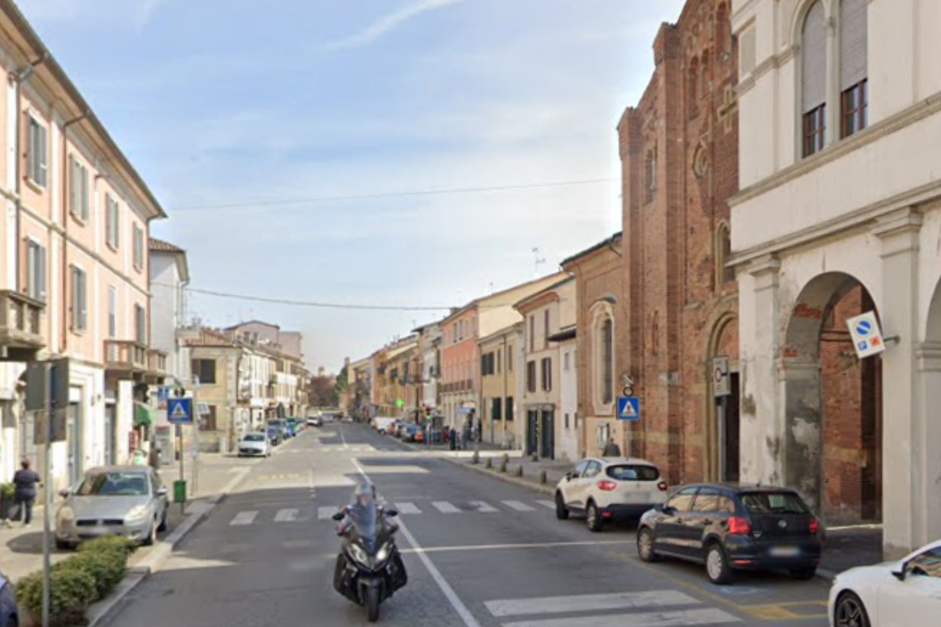 Serie di furti a Pavia e dintorni: colpite quattro farmacie con la tecnica del chiusino