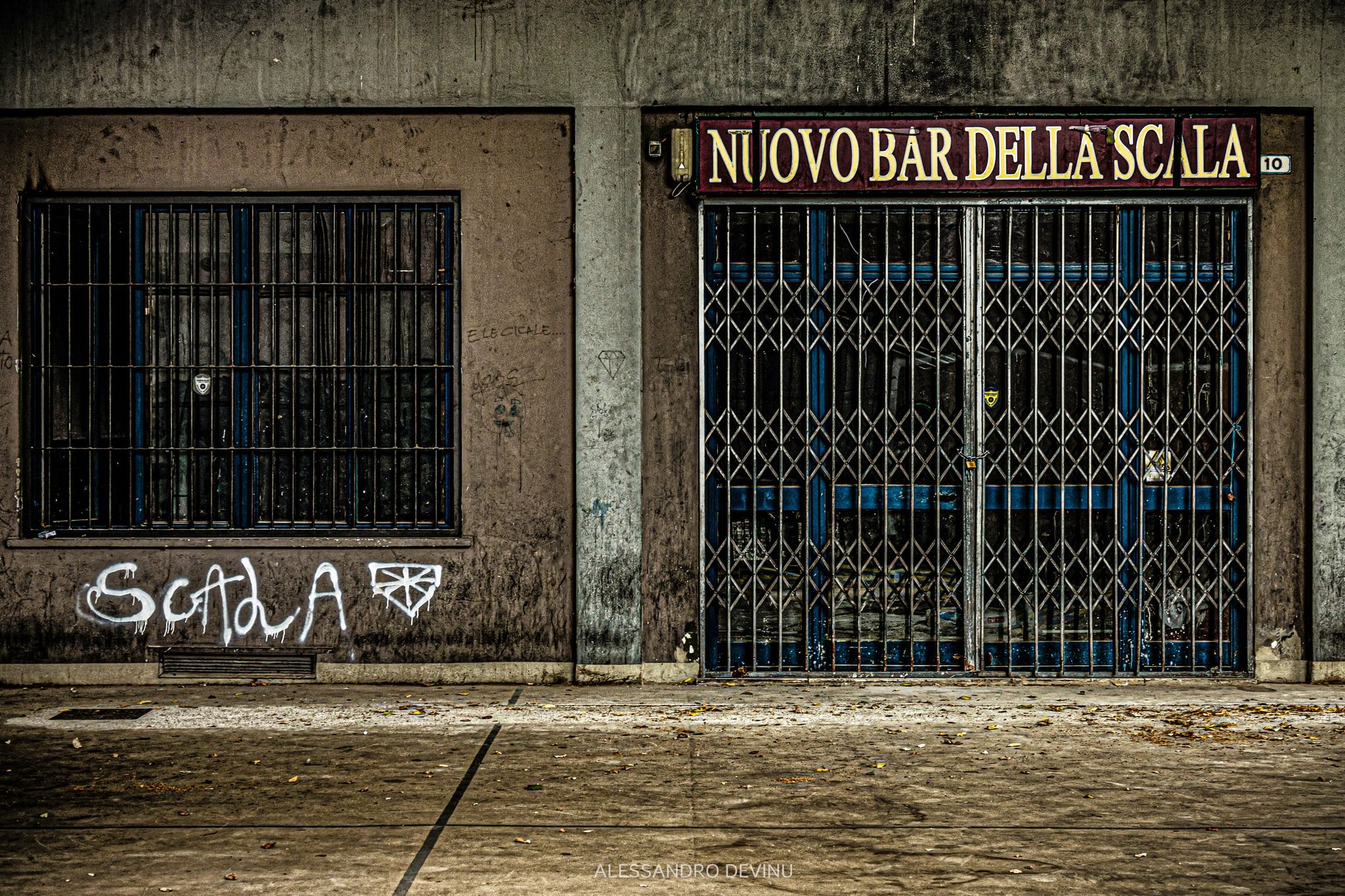 Nuovo Bar della Scala: Un Tempo Fermato nel Silenzio di Pavia
