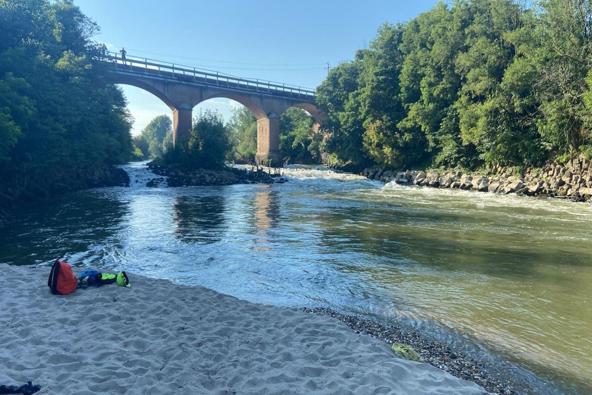 Giovane di 25 anni disperso nel torrente Agogna: si teme l'annegamento vicino a Mezzana Bigli