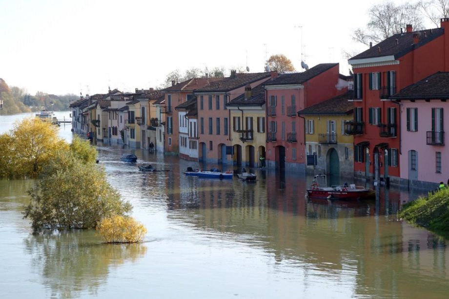 Pavia Sotto Assedio: Le Alluvioni del '94 e 2000 che Hanno Messo in Ginocchio la Città